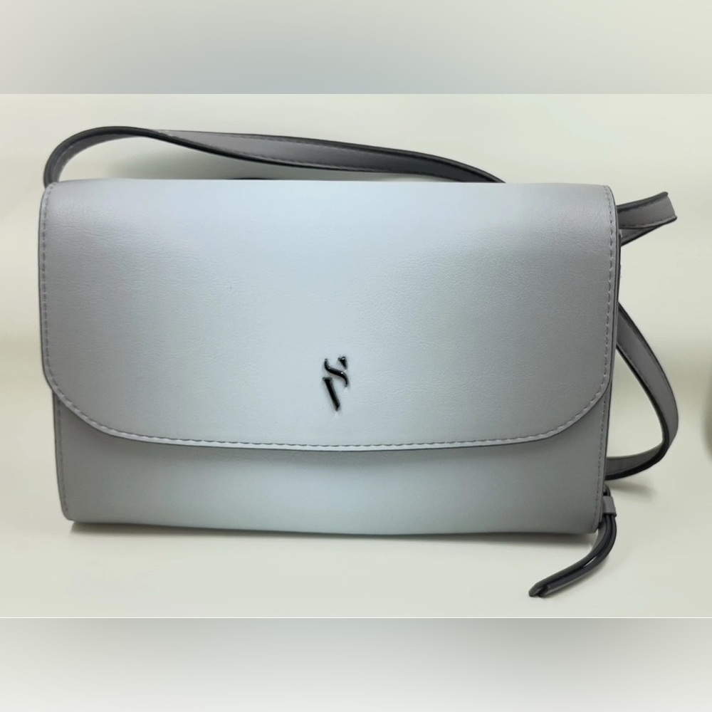 Simply Vera Wang Signature Envelope Crossbody Bag Wallet Purse Removable Strap
